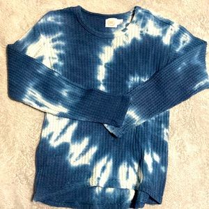 Wonder nation, 6 small kids, tie dye blue and white